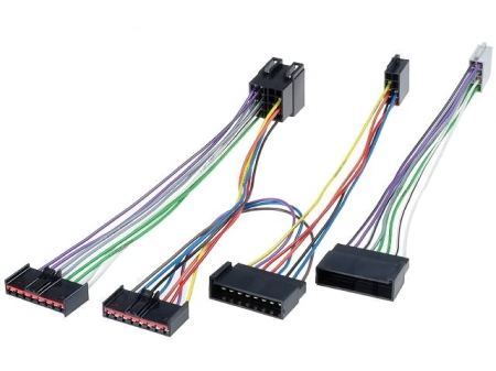 Ford T-adapterkábel erősítő és kihangosító bekötéshez 557506